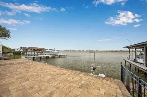 2466 Beacon Circle League City TX 77573
