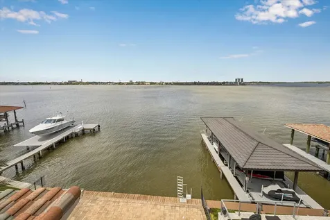 2466 Beacon Circle League City TX 77573