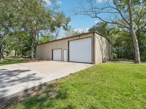 101-1/2 Avenue J Dickinson TX 77539