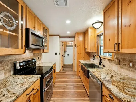 101-1/2 Avenue J Dickinson TX 77539