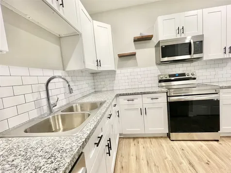 10317 Lake Road 4a Houston TX 77070