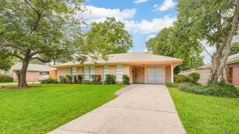11206 Cliffwood Drive Houston TX 77035