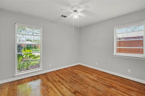 11206 Cliffwood Drive Houston TX 77035