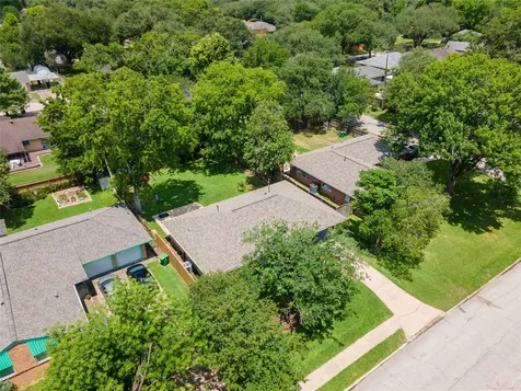 11206 Cliffwood Drive Houston TX 77035