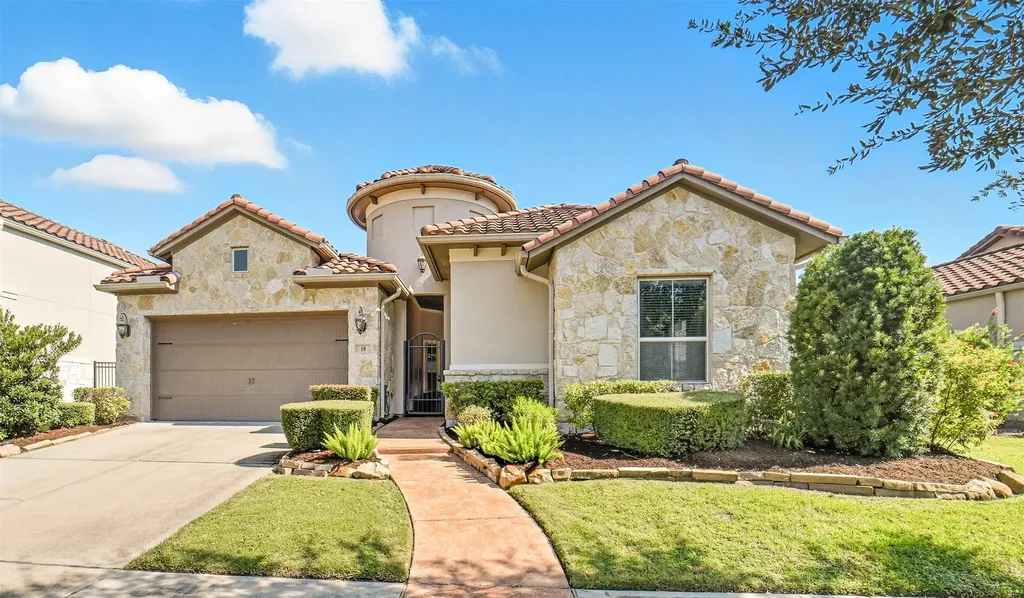 10 Silent Way Drive Sugar Land TX 77498