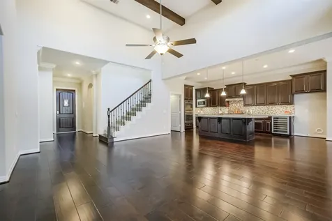 10 Silent Way Drive Sugar Land TX 77498