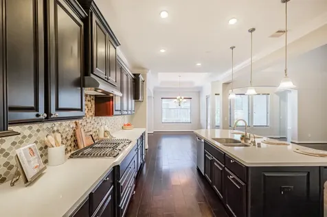 10 Silent Way Drive Sugar Land TX 77498