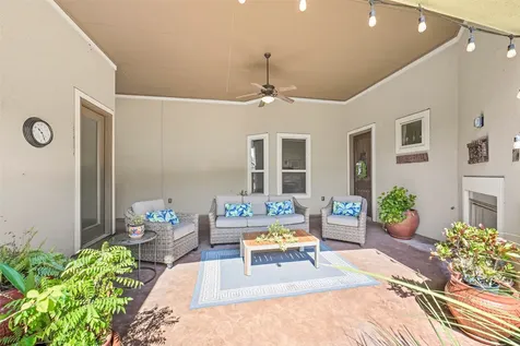 10 Silent Way Drive Sugar Land TX 77498