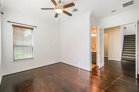 10 Silent Way Drive Sugar Land TX 77498