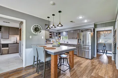 925 Standley Road Madisonville TX 77864