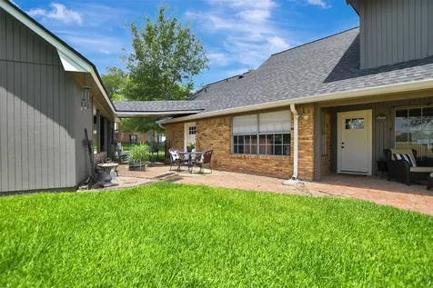 925 Standley Road Madisonville TX 77864