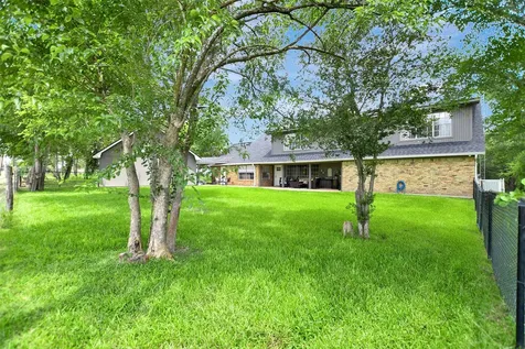 925 Standley Road Madisonville TX 77864
