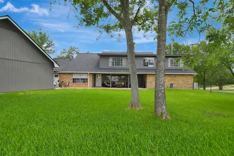 925 Standley Road Madisonville TX 77864