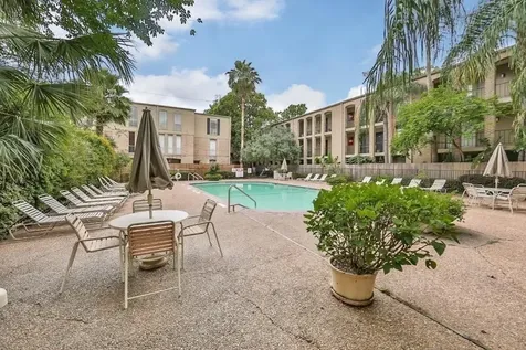 4643 Wild Indigo Street 385 Houston TX 77027