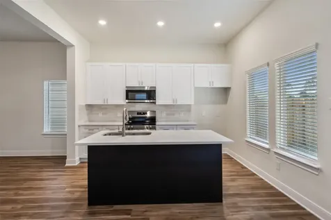 410 W Marlin Street W Willis TX 77378