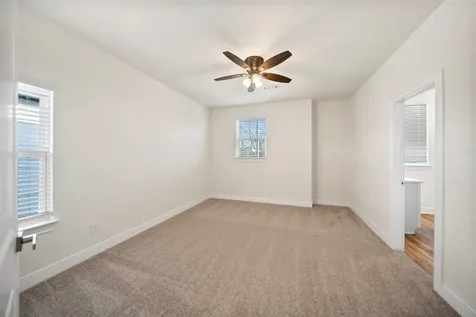 410 W Marlin Street W Willis TX 77378