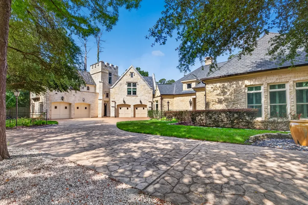 728 Crestbend Drive Houston TX 77042