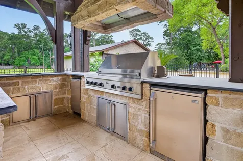 728 Crestbend Drive Houston TX 77042