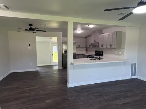 55 Periwinkle Court Lake Jackson TX 77566