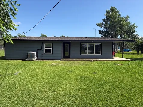 55 Periwinkle Court Lake Jackson TX 77566