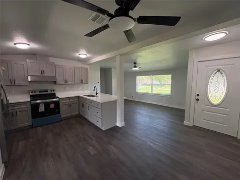 55 Periwinkle Court Lake Jackson TX 77566