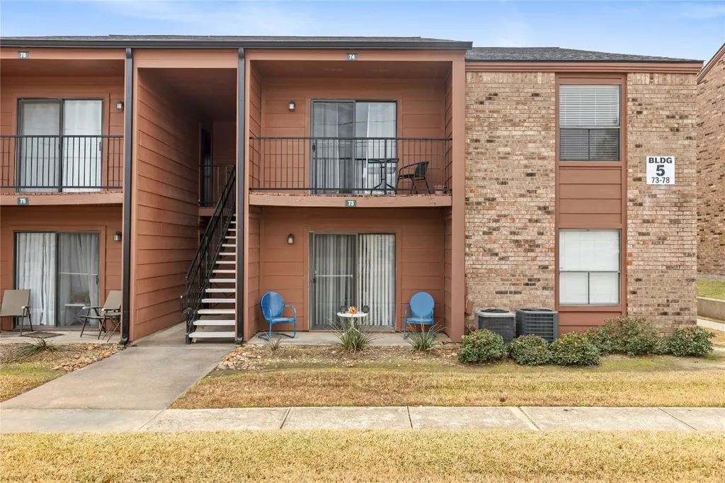 904 University Oaks Boulevard 73 College Station TX 77840