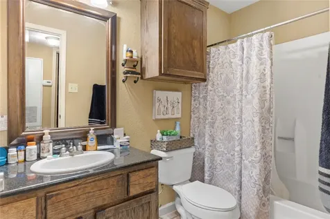 904 University Oaks Boulevard 73 College Station TX 77840