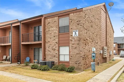 904 University Oaks Boulevard 73 College Station TX 77840