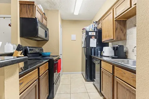 904 University Oaks Boulevard 73 College Station TX 77840