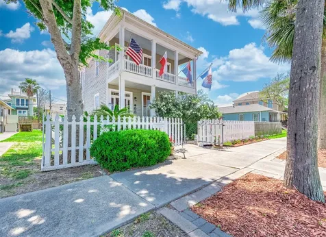 1815 Ursuline Street Galveston TX 77550