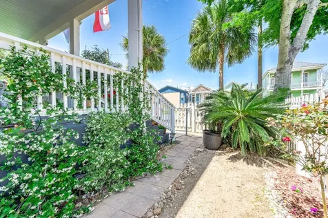 1815 Ursuline Street Galveston TX 77550