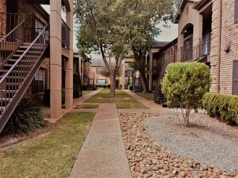 3400 Edloe Street 1706 Houston TX 77027