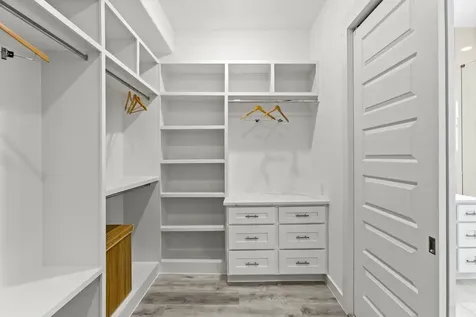 9417 Vista Bella Galveston TX 77554