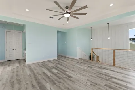 9417 Vista Bella Galveston TX 77554
