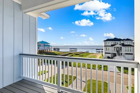 9417 Vista Bella Galveston TX 77554