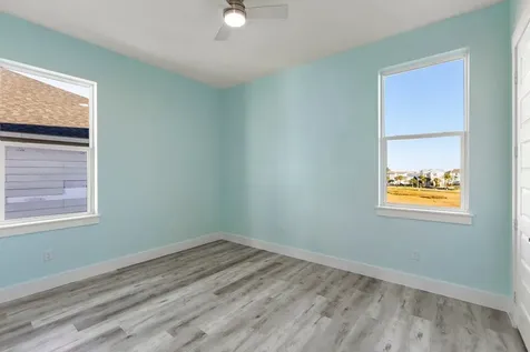 9417 Vista Bella Galveston TX 77554