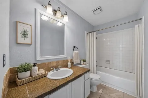 6426 Old Chatham Lane Houston TX 77035