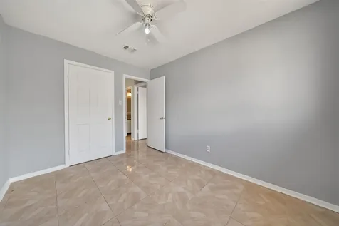 6426 Old Chatham Lane Houston TX 77035