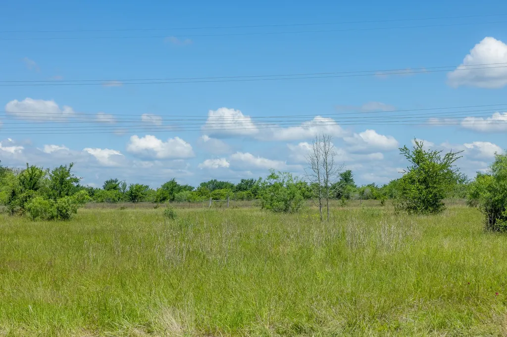 6501 Atakapan Trail Bedias TX 77831