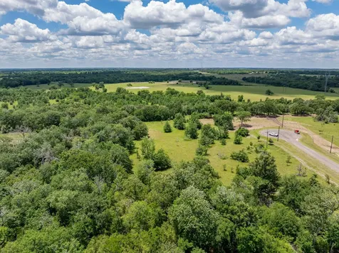 6501 Atakapan Trail Bedias TX 77831