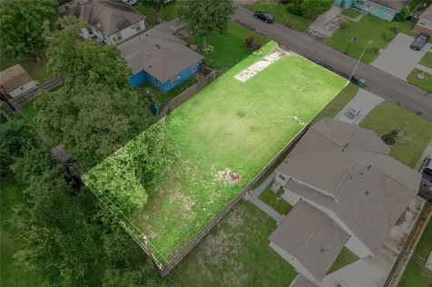 225 Hyta Street Houston TX 77018