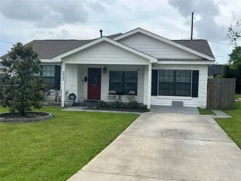 225 Hyta Street Houston TX 77018