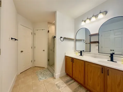 1404 Laguna Cove Hutto TX 78634