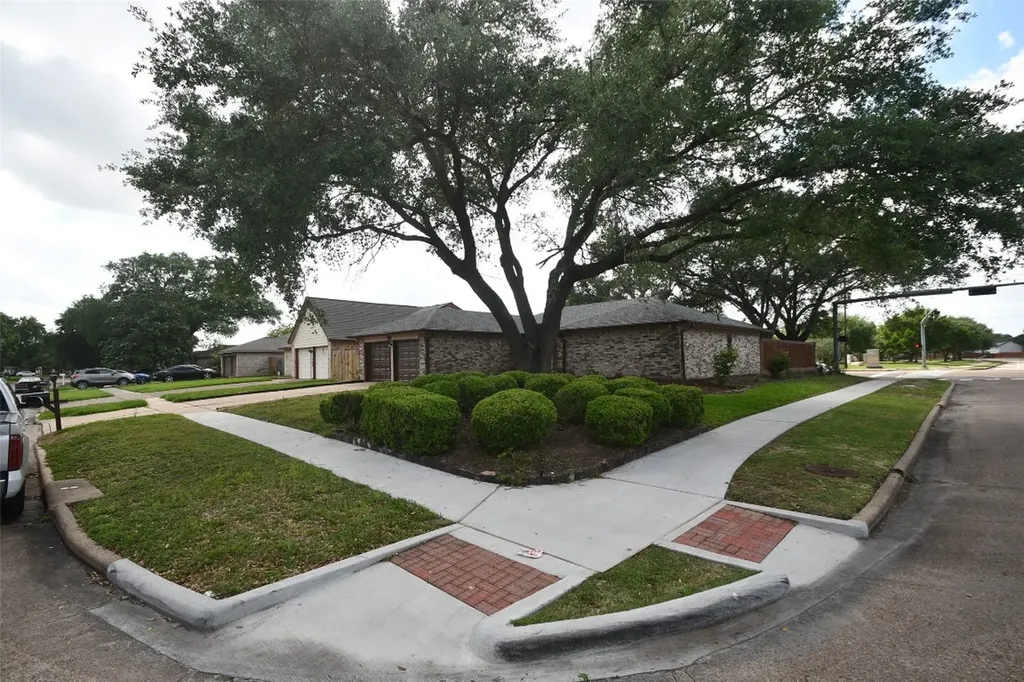 1302 Gentle Bend Drive Missouri City TX 77489