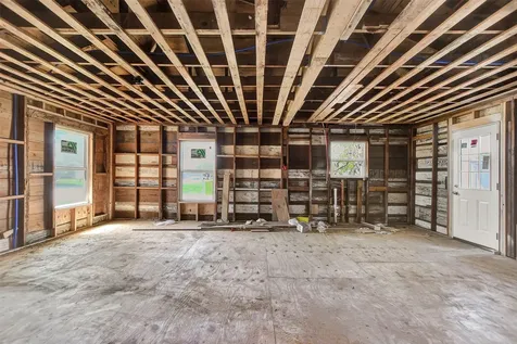 122 Commerce Street Magnolia TX 77355
