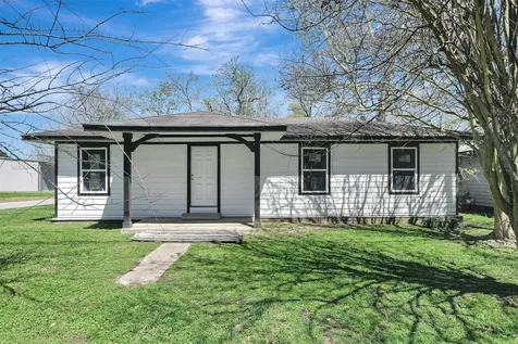 122 Commerce Street Magnolia TX 77355