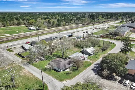 122 Commerce Street Magnolia TX 77355