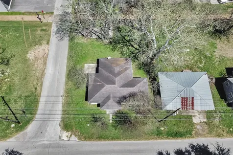 122 Commerce Street Magnolia TX 77355