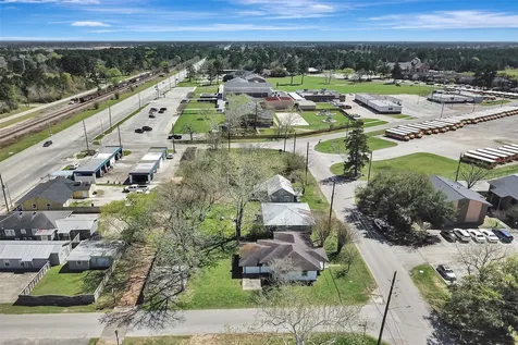122 Commerce Street Magnolia TX 77355