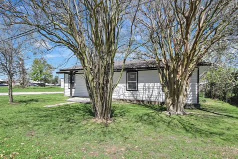 122 Commerce Street Magnolia TX 77355